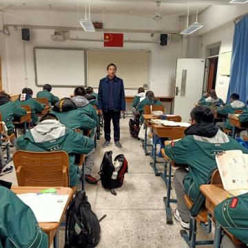 左教员